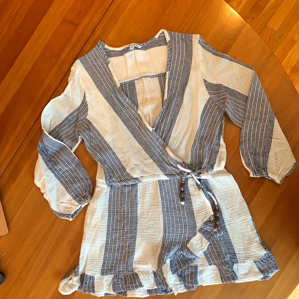 Blue Island Size Small navy and white beach dress